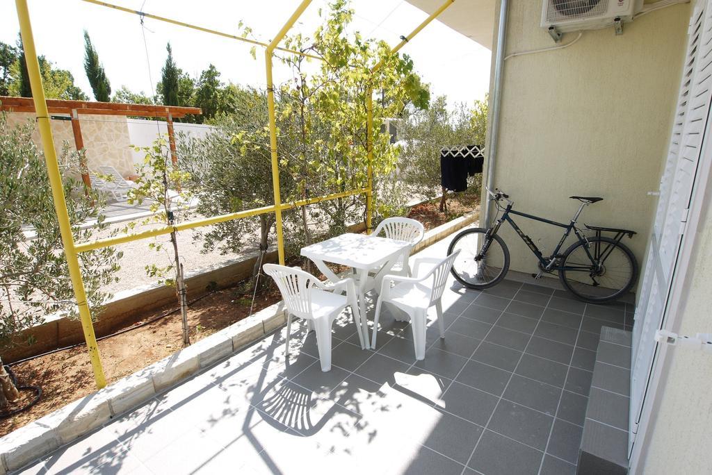 Paklenica Sport Apartments Starigrad Paklenica Cameră foto